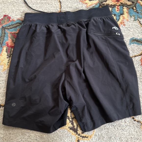 Lululemon x Flywheel Shorts.. Size M - Picture 2 of 2
